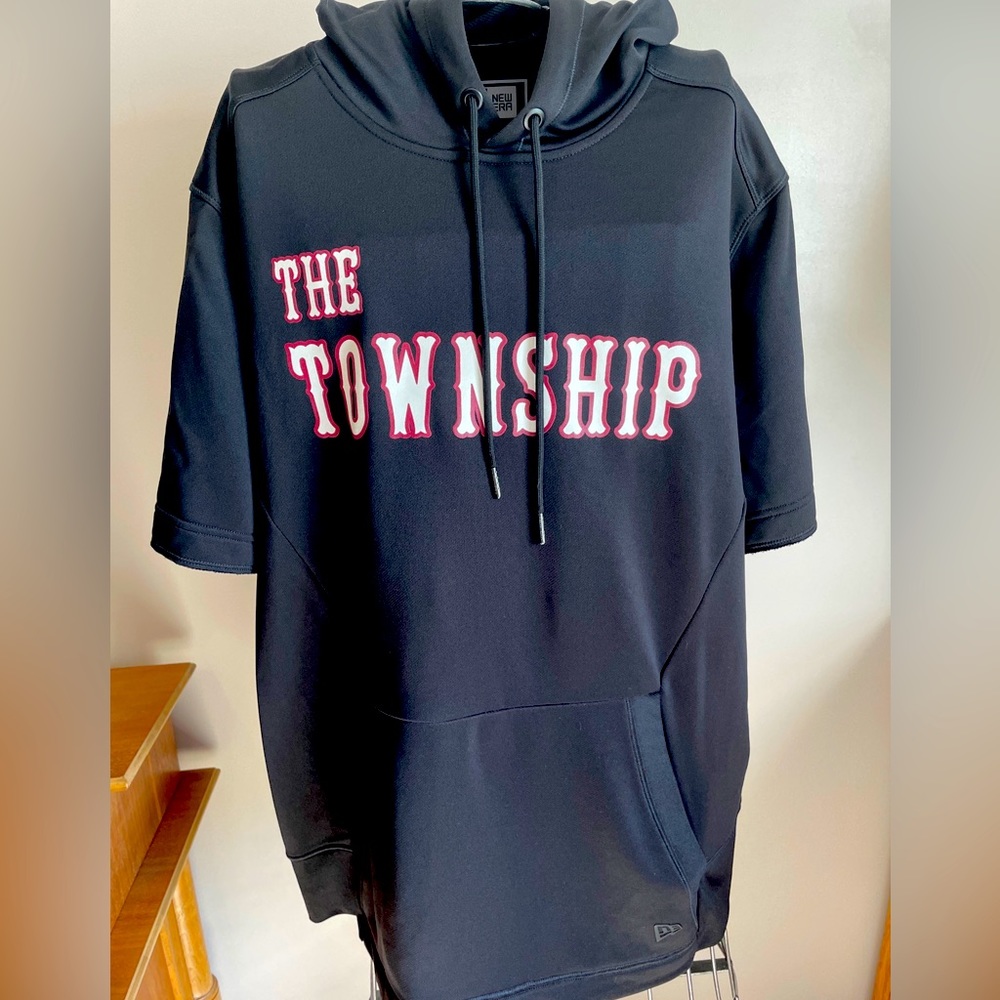 New Era The Township Short sleeve Hoodie XL